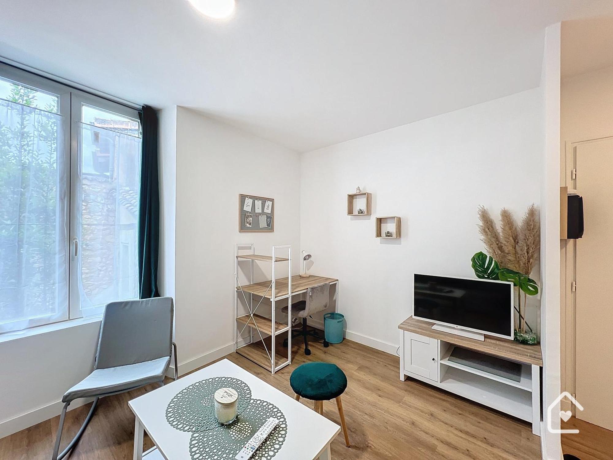 Apartment Les Bords Du Clain - Entree Autonome *